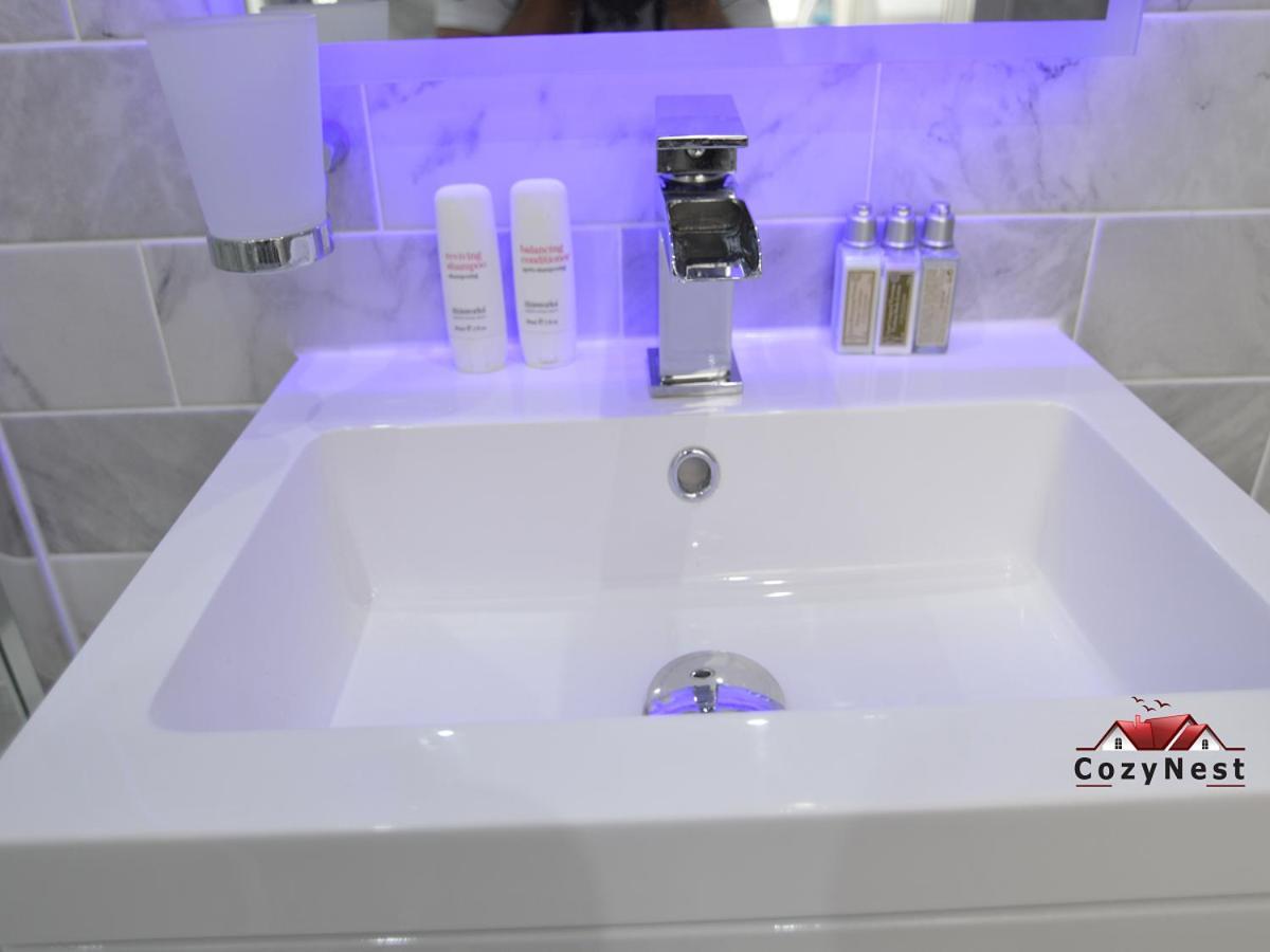 רדינג Luxury Central Self Contained Flat By Cozynest מראה חיצוני תמונה